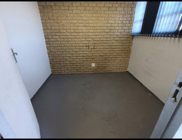 INDUSTRIAL PROPERTY TO RENT IN ROBERTVILLE